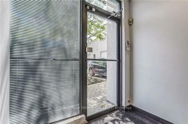 130, Industry, Brookhaven-Amesbury, Toronto