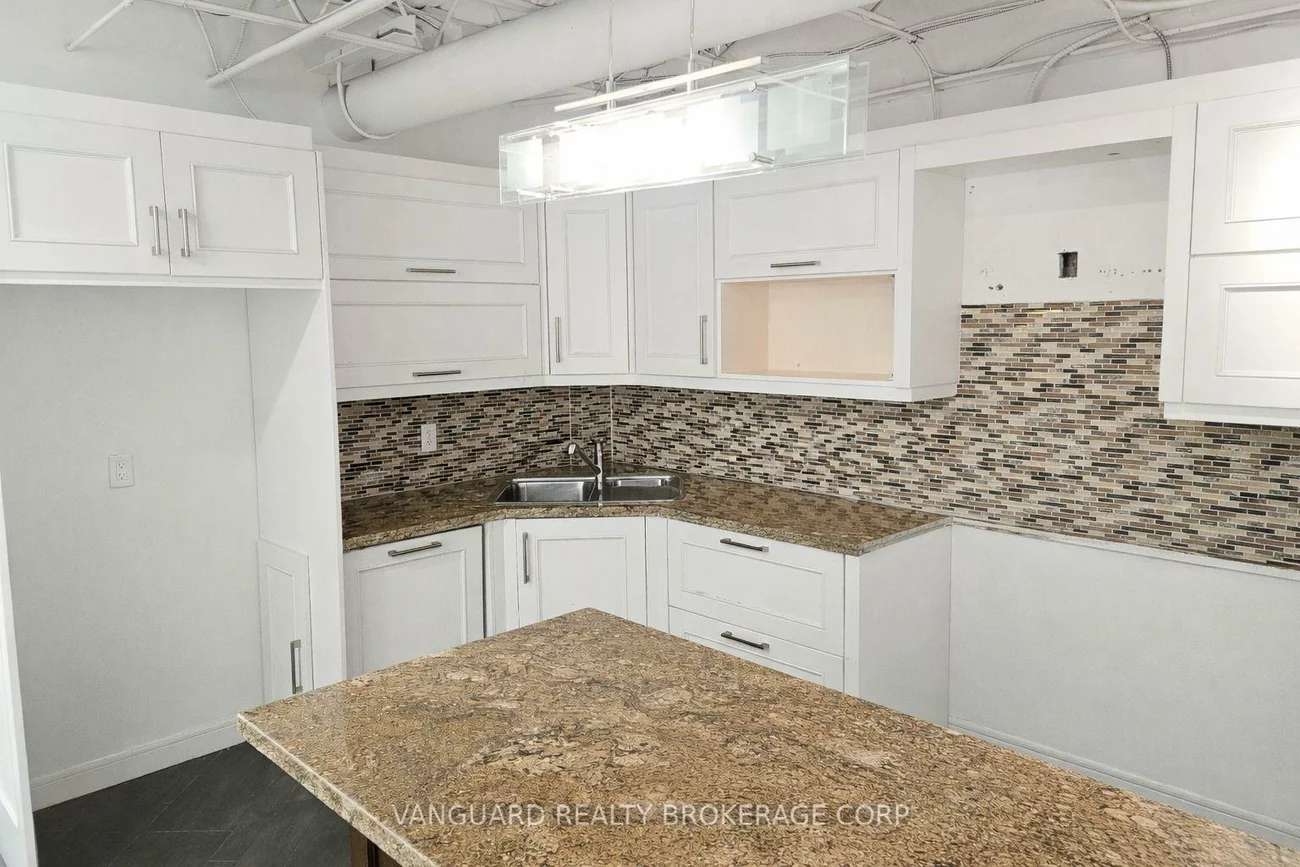 78, Signet, Humber Summit, Toronto