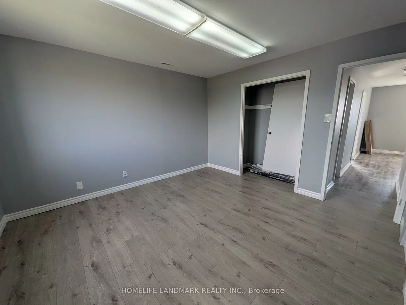 100, Rexdale, Rexdale-Kipling, Toronto