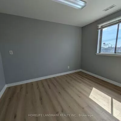 100, Rexdale, Rexdale-Kipling, Toronto