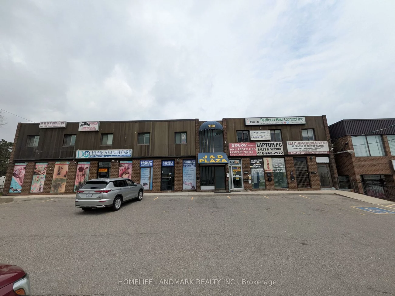 100, Rexdale, Rexdale-Kipling, Toronto