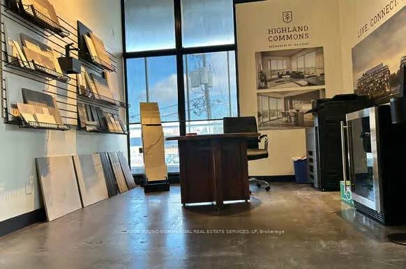 670, Caledonia, Briar Hill-Belgravia, Toronto