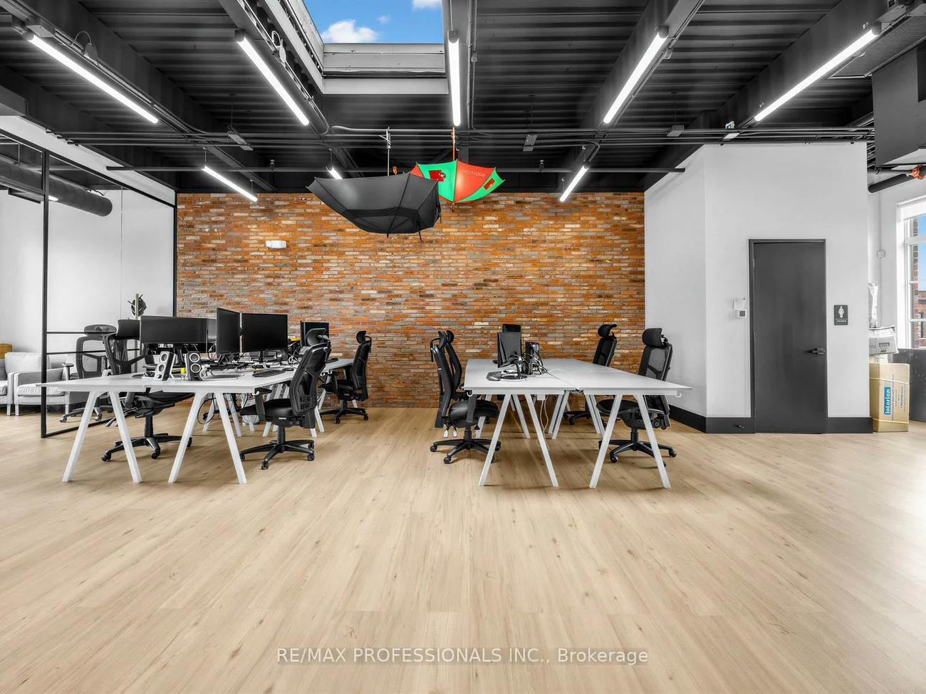 70, Jutland, Islington-City Centre West, Toronto