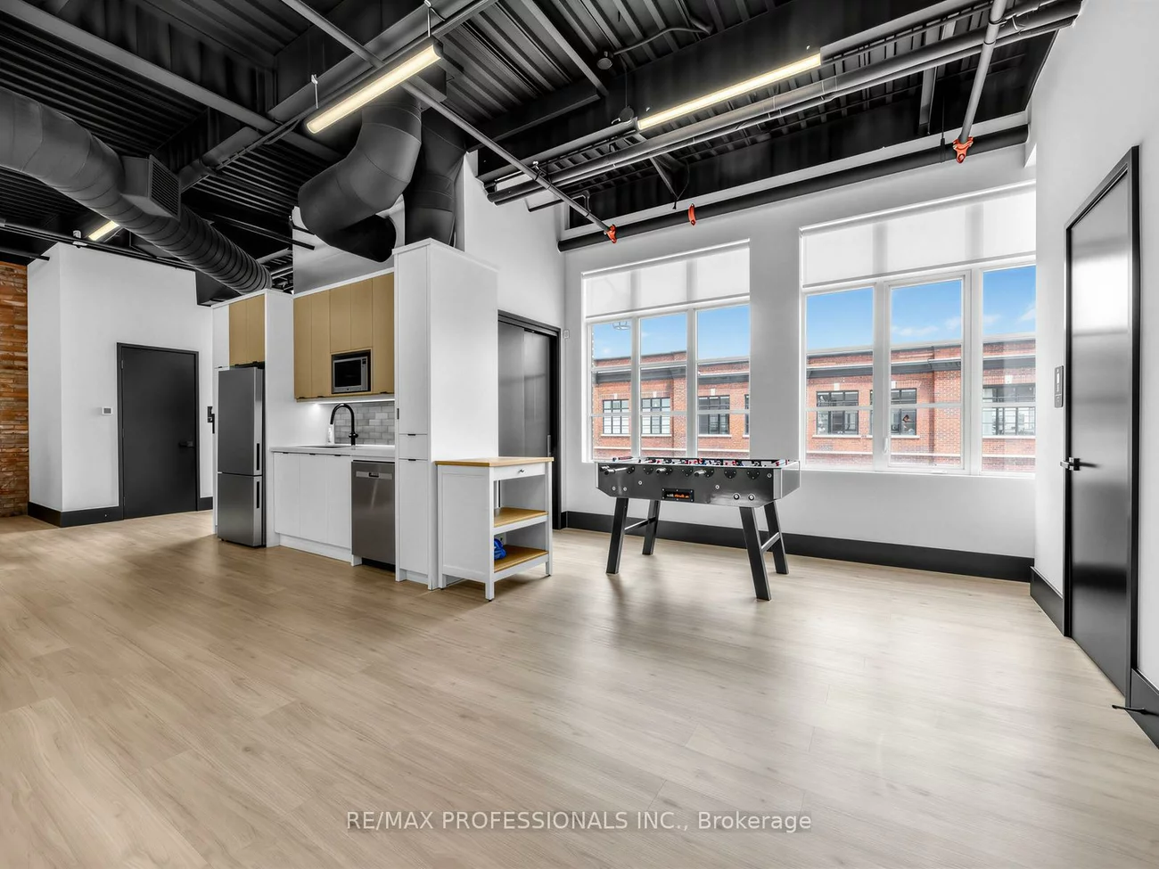 70, Jutland, Islington-City Centre West, Toronto