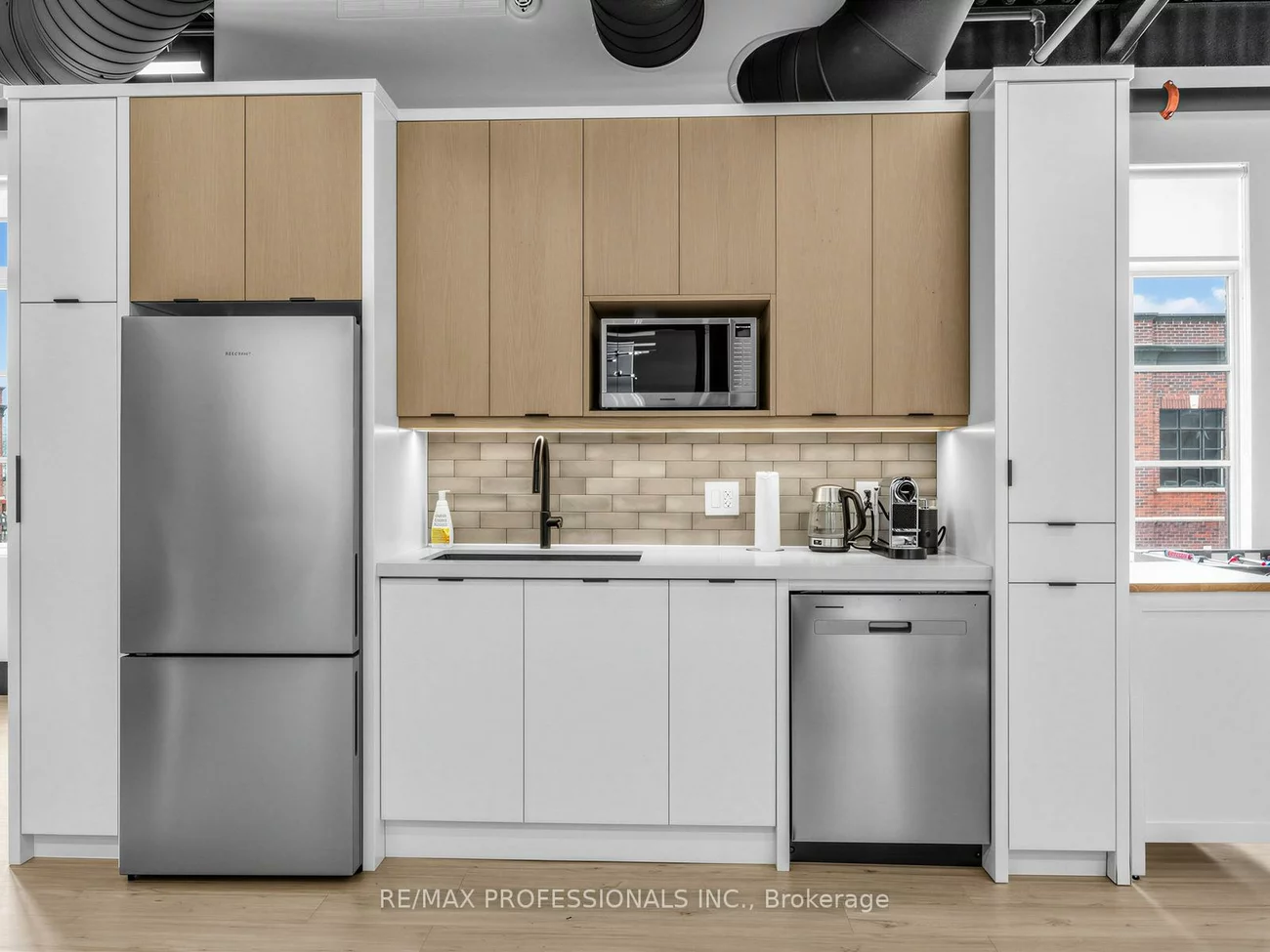70, Jutland, Islington-City Centre West, Toronto