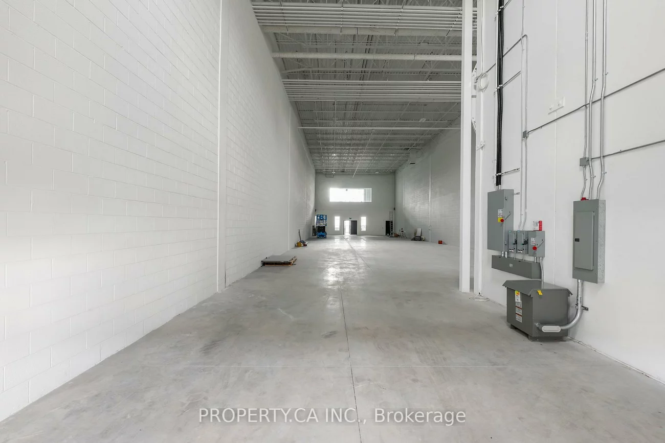 111, Steinway, West Humber-Clairville, Toronto