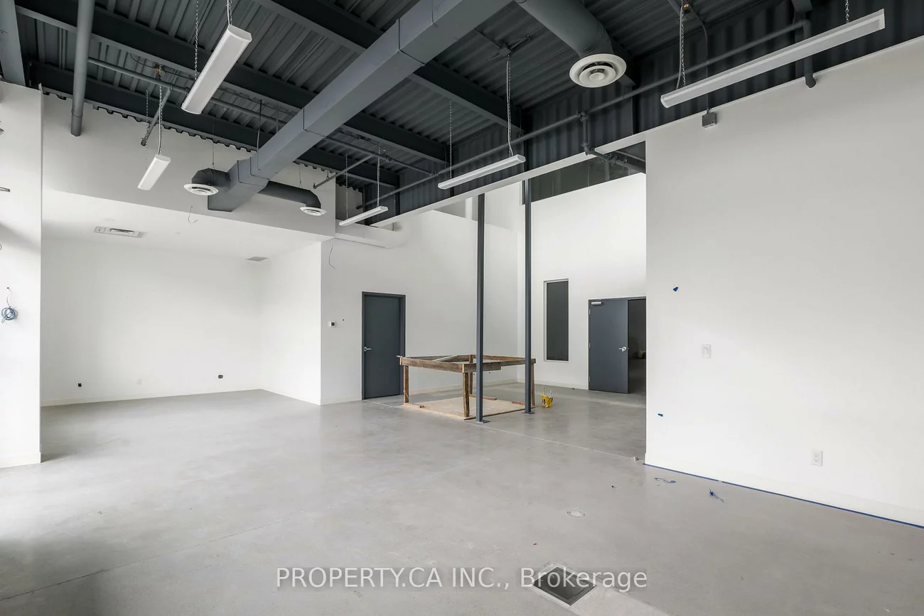 111, Steinway, West Humber-Clairville, Toronto