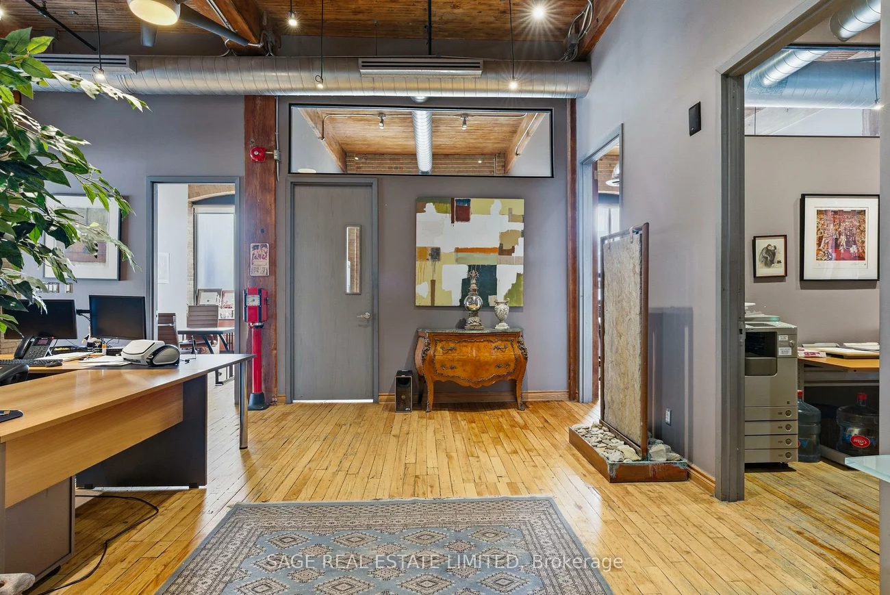 25, Morrow, Roncesvalles, Toronto