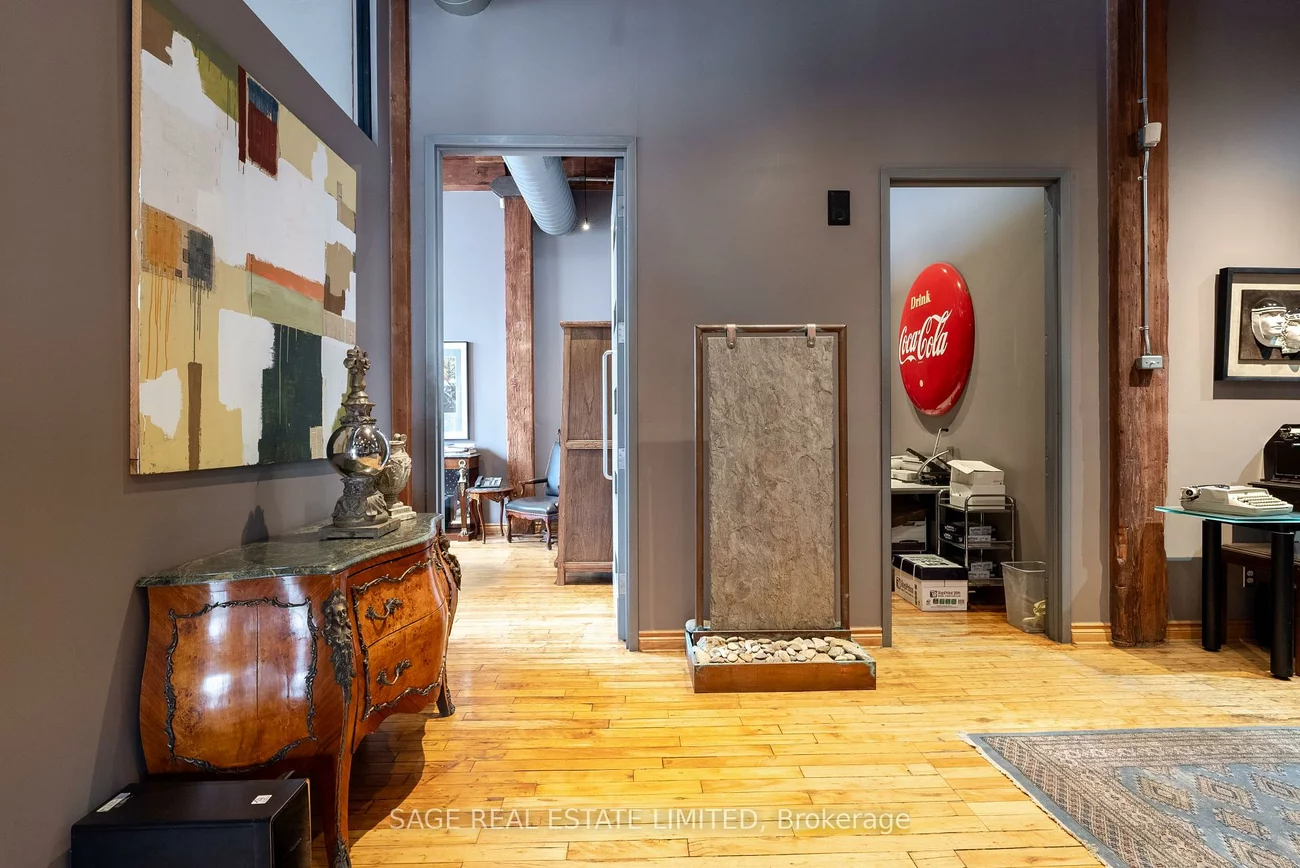 25, Morrow, Roncesvalles, Toronto