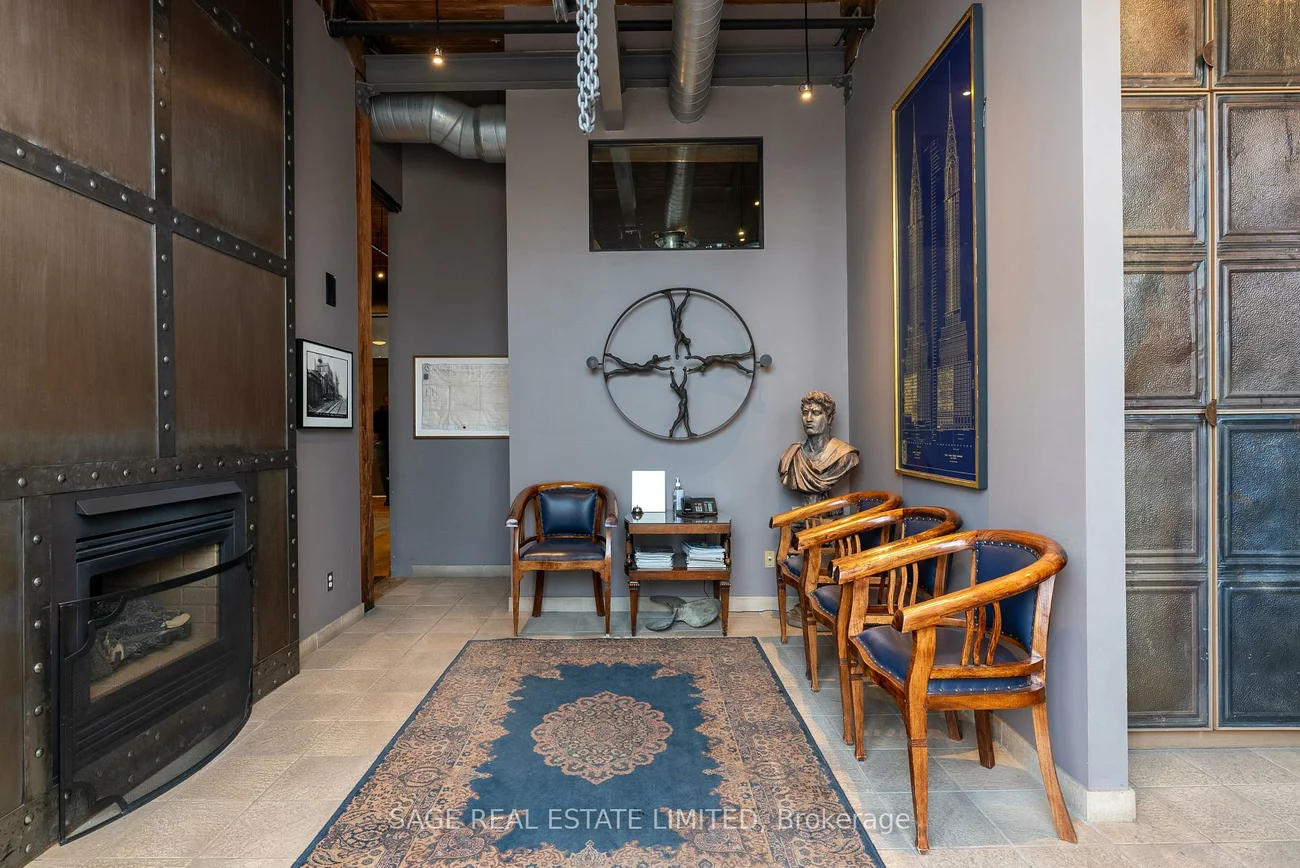 25, Morrow, Roncesvalles, Toronto