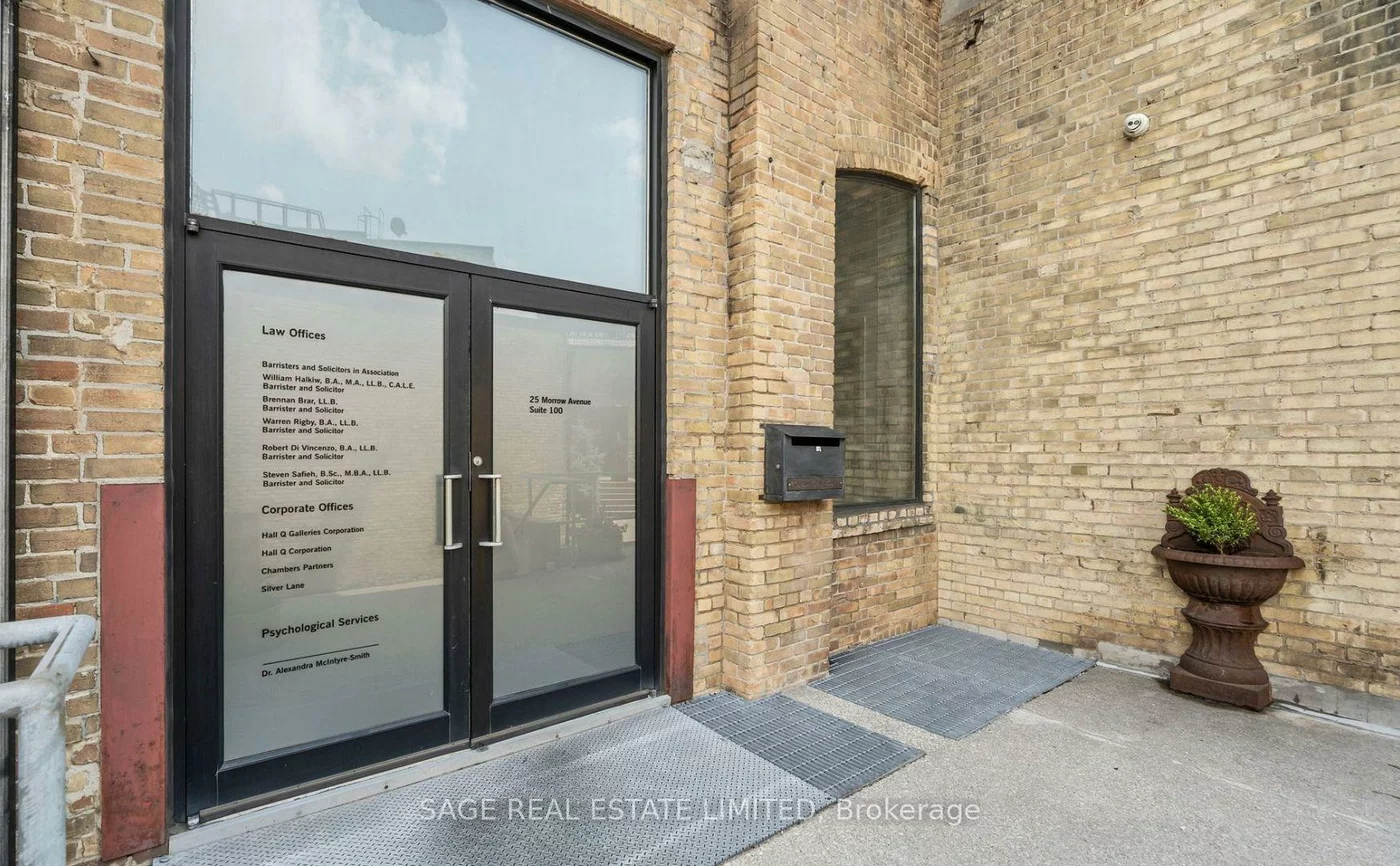 25, Morrow, Roncesvalles, Toronto