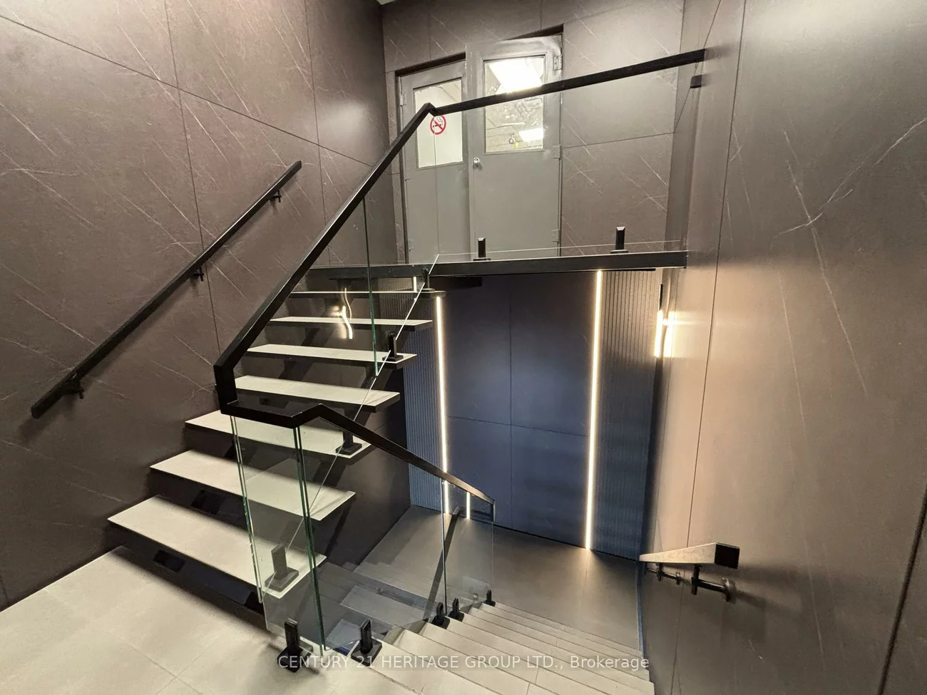 4544, Dufferin, York University Heights, Toronto