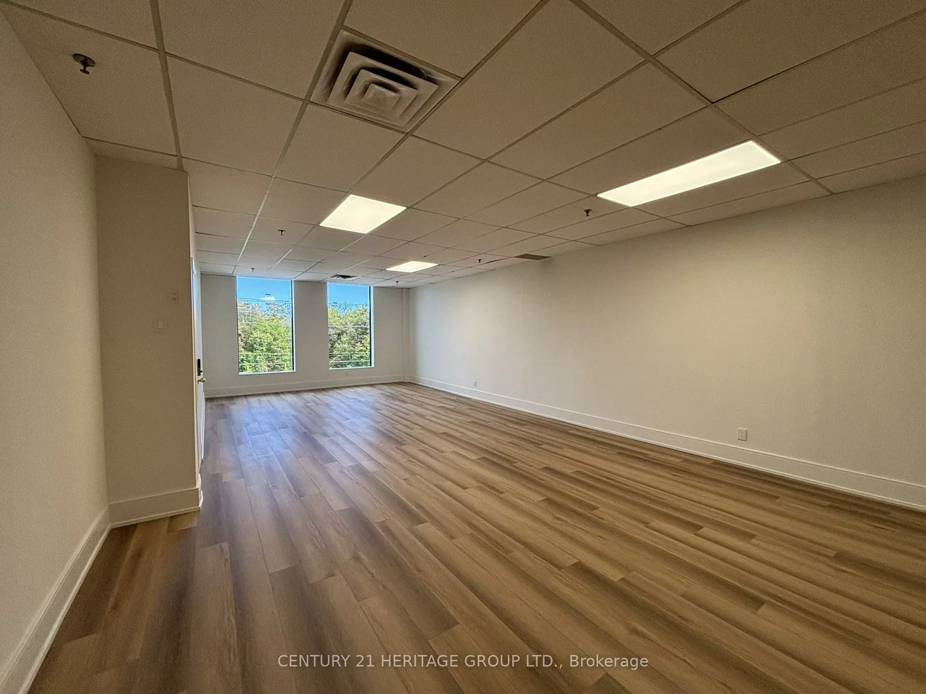 4544, Dufferin, York University Heights, Toronto