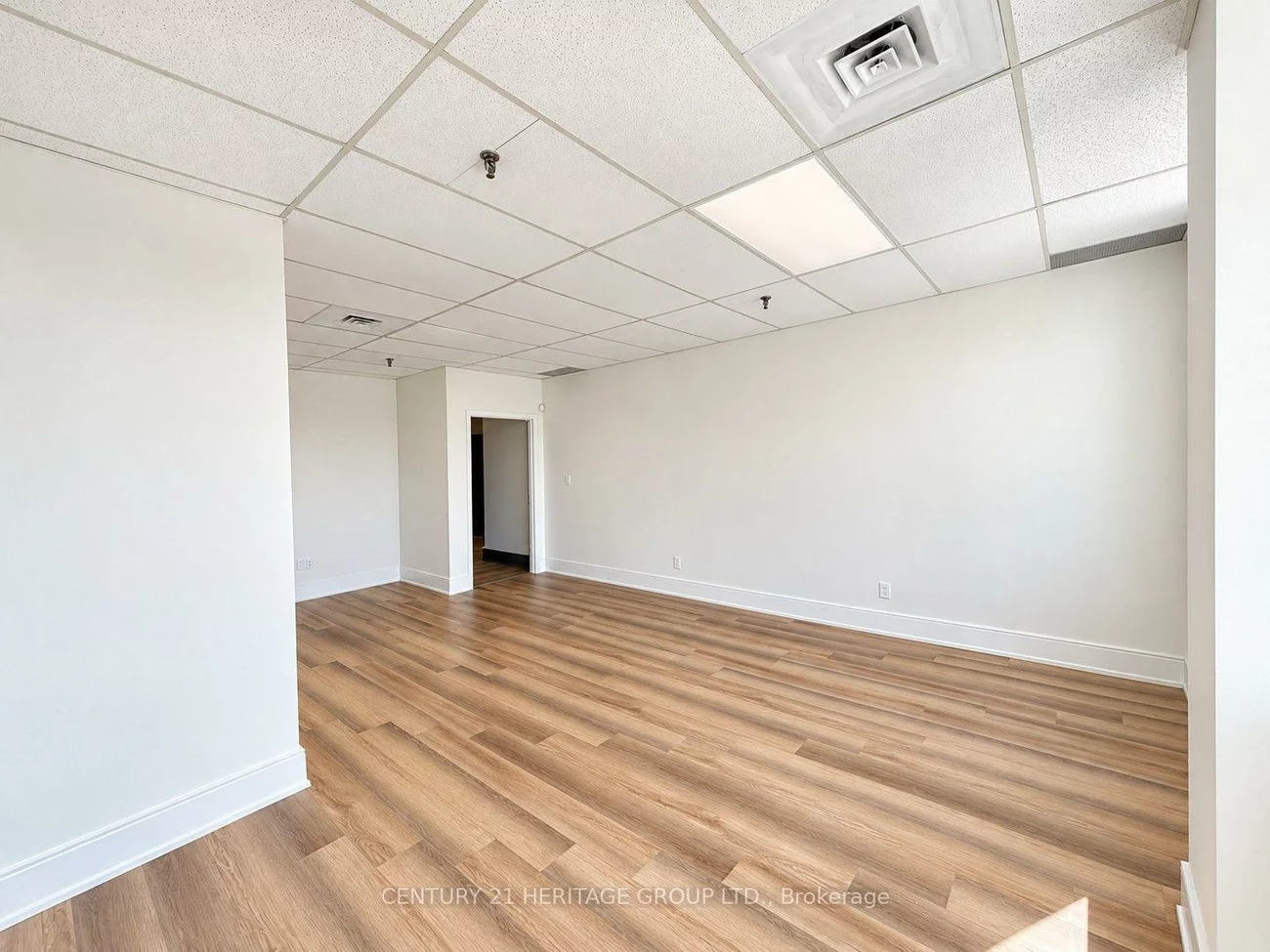 4544, Dufferin, York University Heights, Toronto