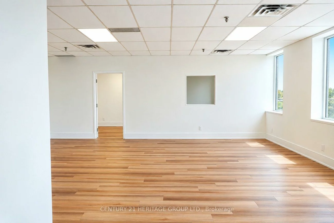 4544, Dufferin, York University Heights, Toronto