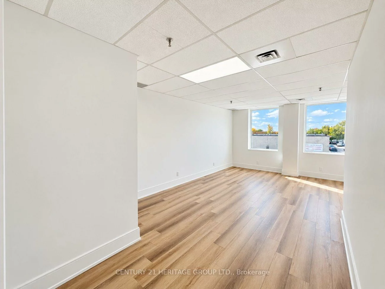 4544, Dufferin, York University Heights, Toronto