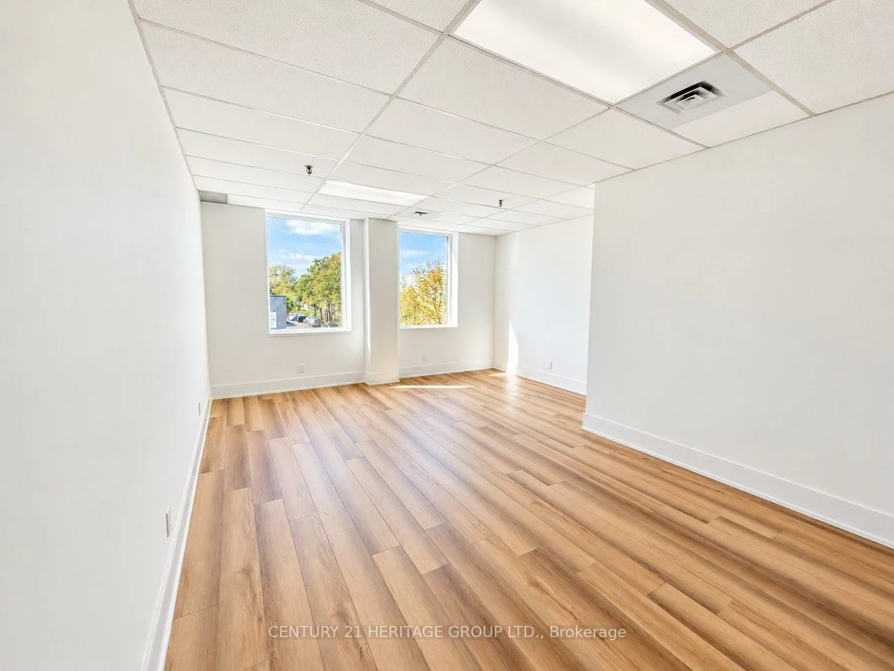 4544, Dufferin, York University Heights, Toronto