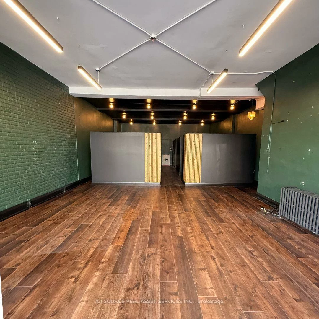 3097, Dundas, Junction Area, Toronto