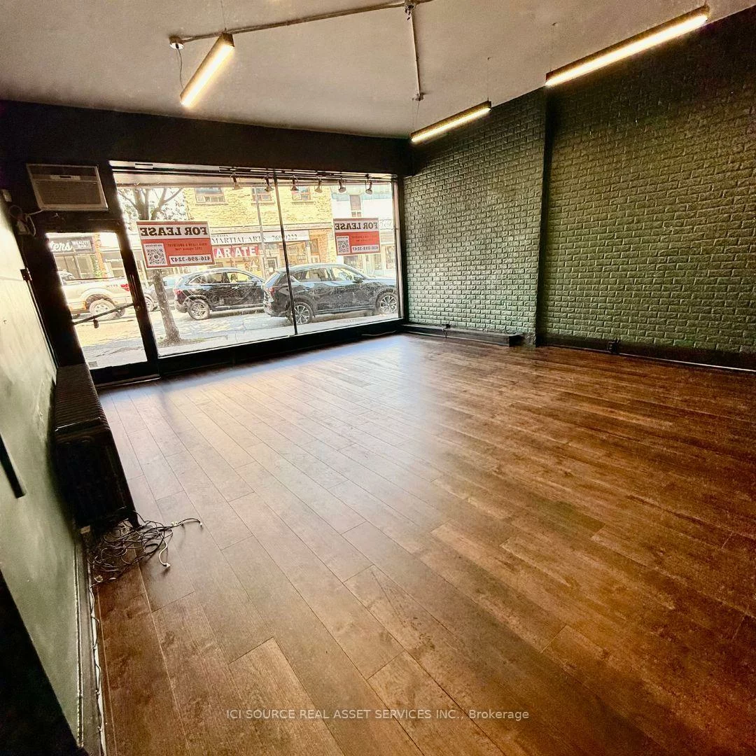 3097, Dundas, Junction Area, Toronto