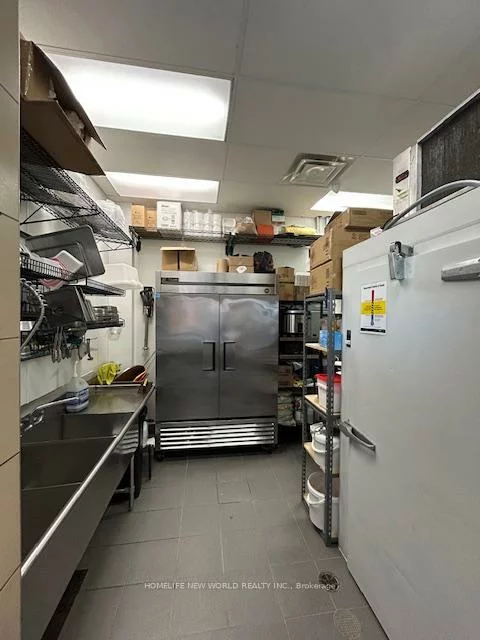 16, Mallard, Banbury-Don Mills, Toronto