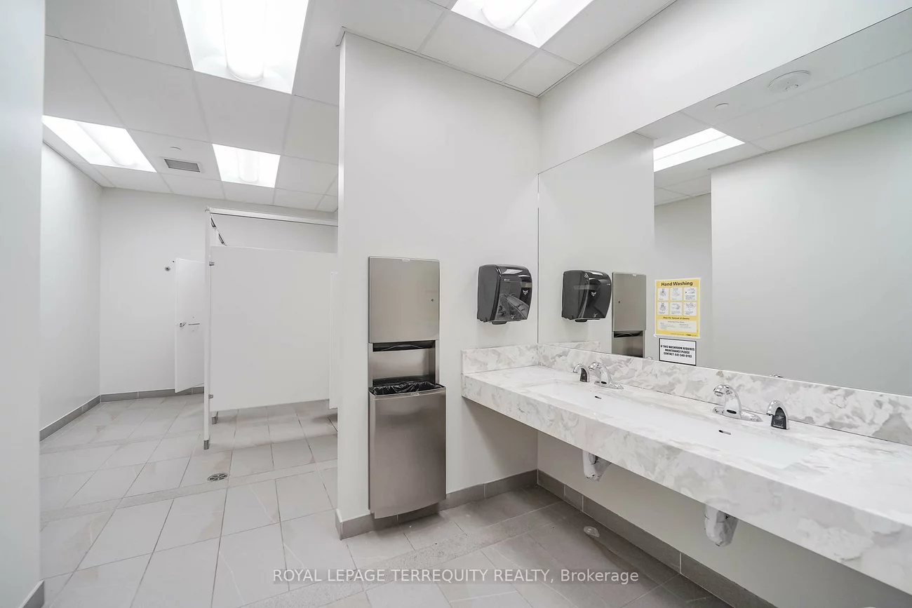 4789, Yonge, Willowdale East, Toronto