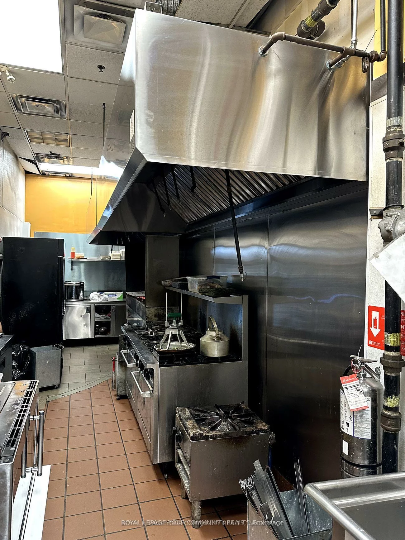 865, York Mills, Banbury-Don Mills, Toronto