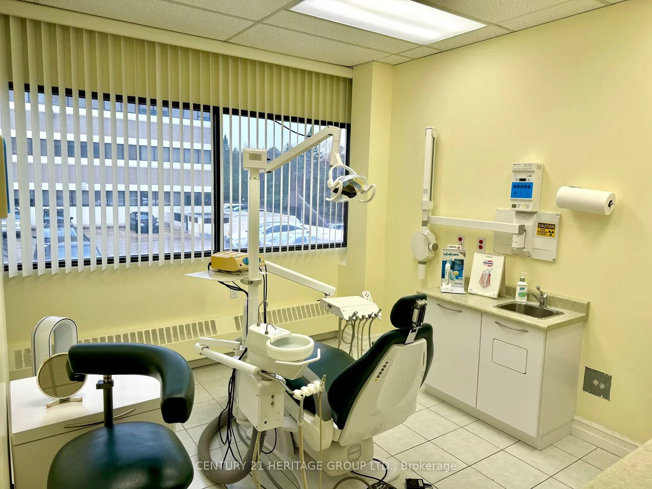 1110, Sheppard, Bayview Village, Toronto