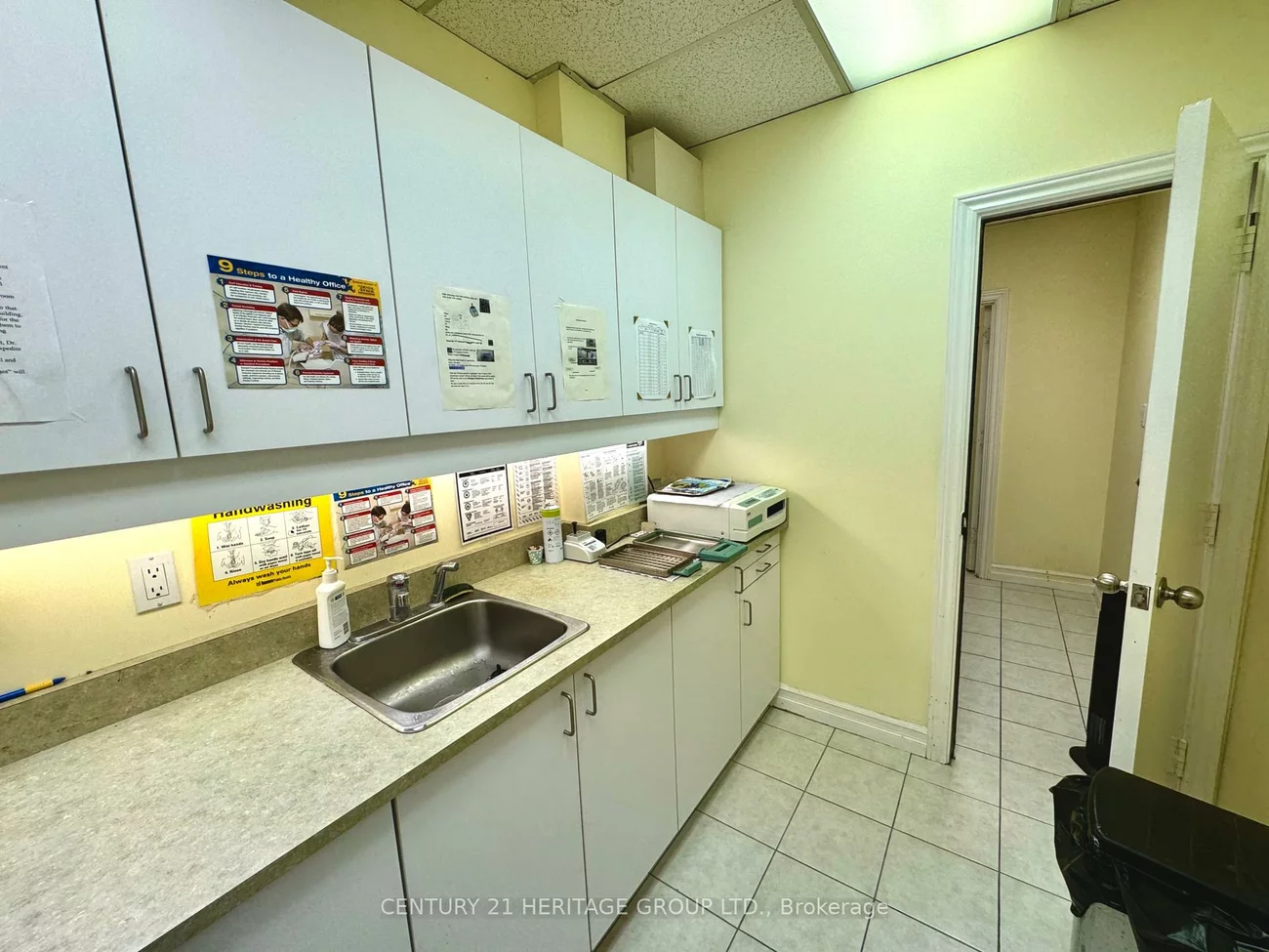 1110, Sheppard, Bayview Village, Toronto
