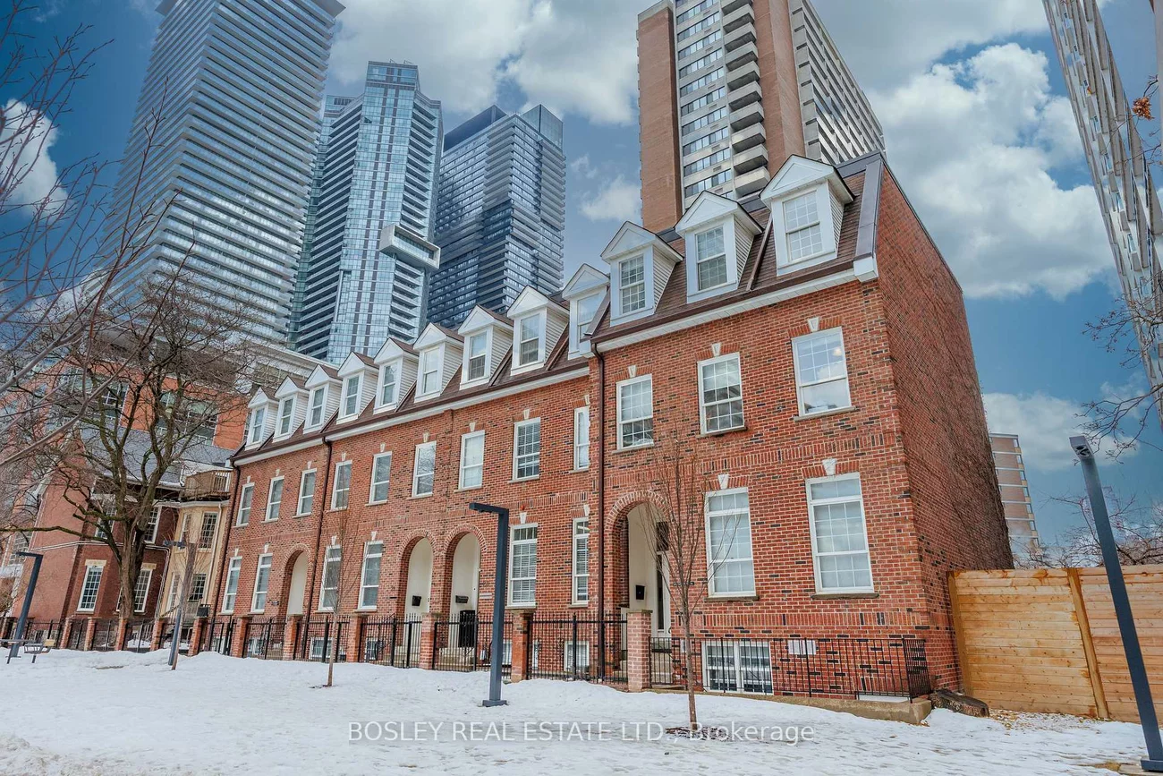 21, Isabella, Church-Yonge Corridor, Toronto