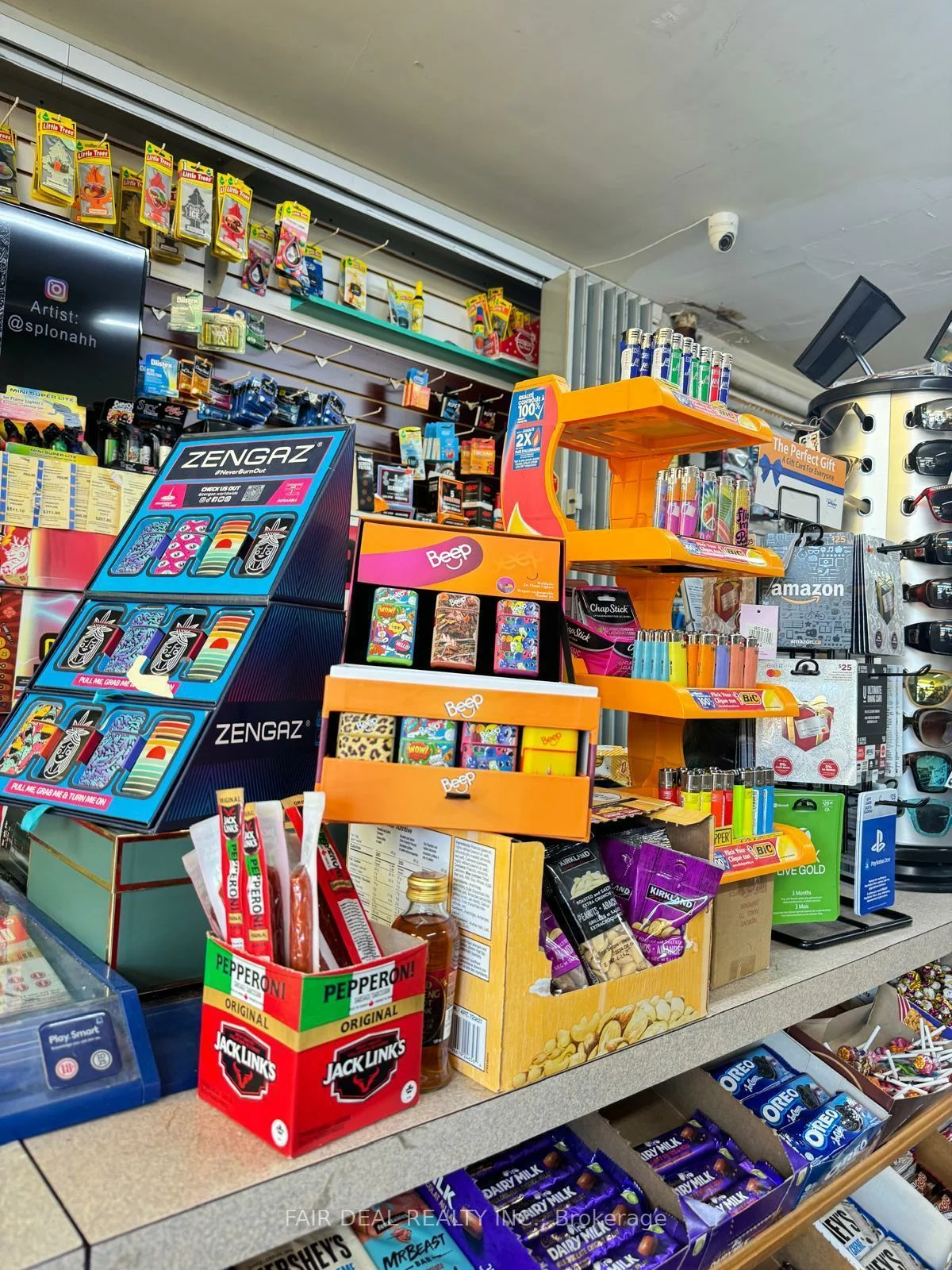 4134, Bathurst, Clanton Park, Toronto