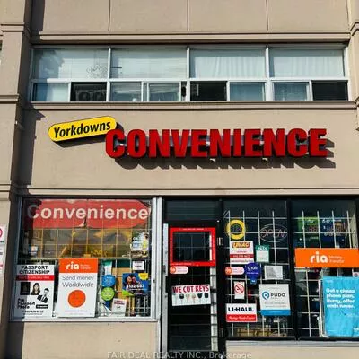 4134, Bathurst, Clanton Park, Toronto
