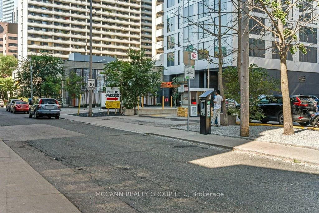 600, Sherbourne, North St. James Town, Toronto