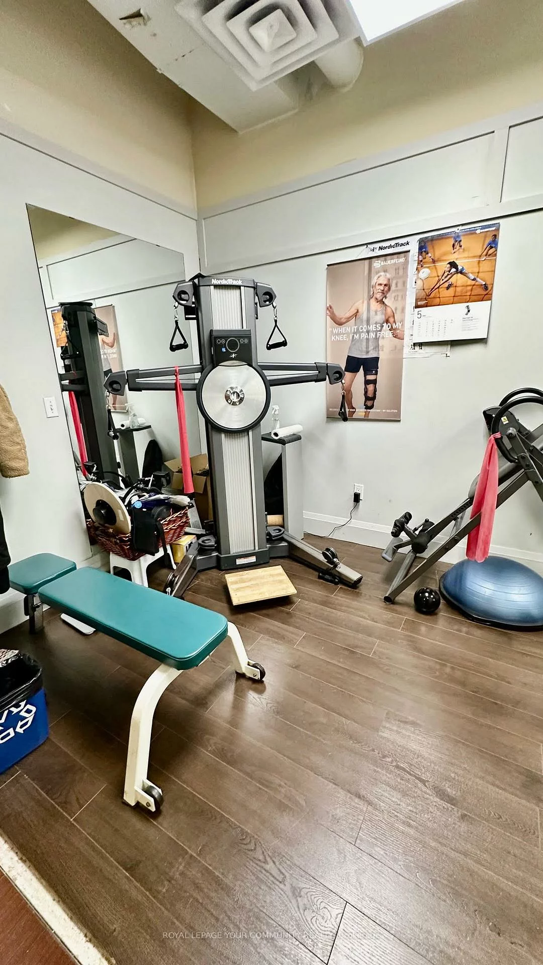 80, Finch, Newtonbrook West, Toronto