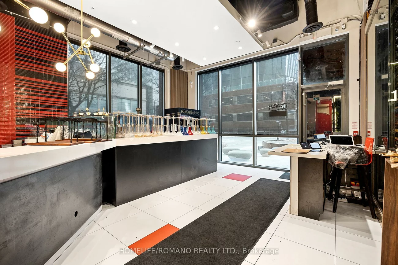 462, Adelaide, Moss Park, Toronto