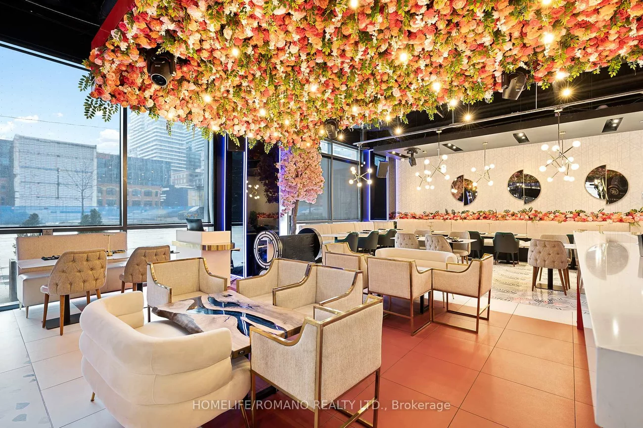 462, Adelaide, Moss Park, Toronto