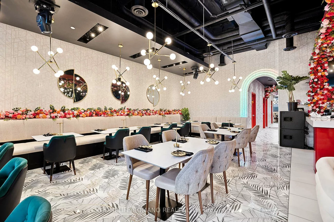 462, Adelaide, Moss Park, Toronto