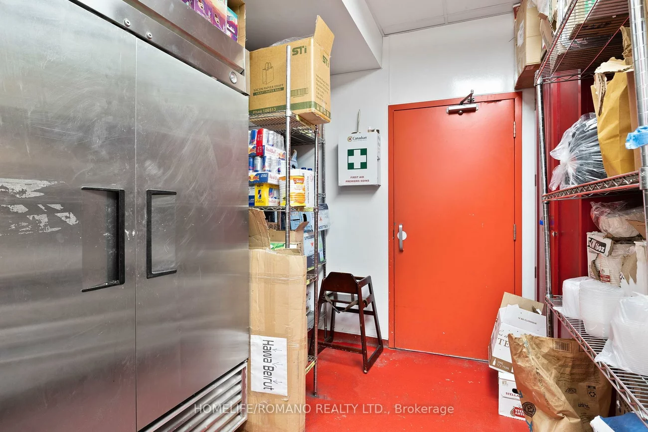 462, Adelaide, Moss Park, Toronto