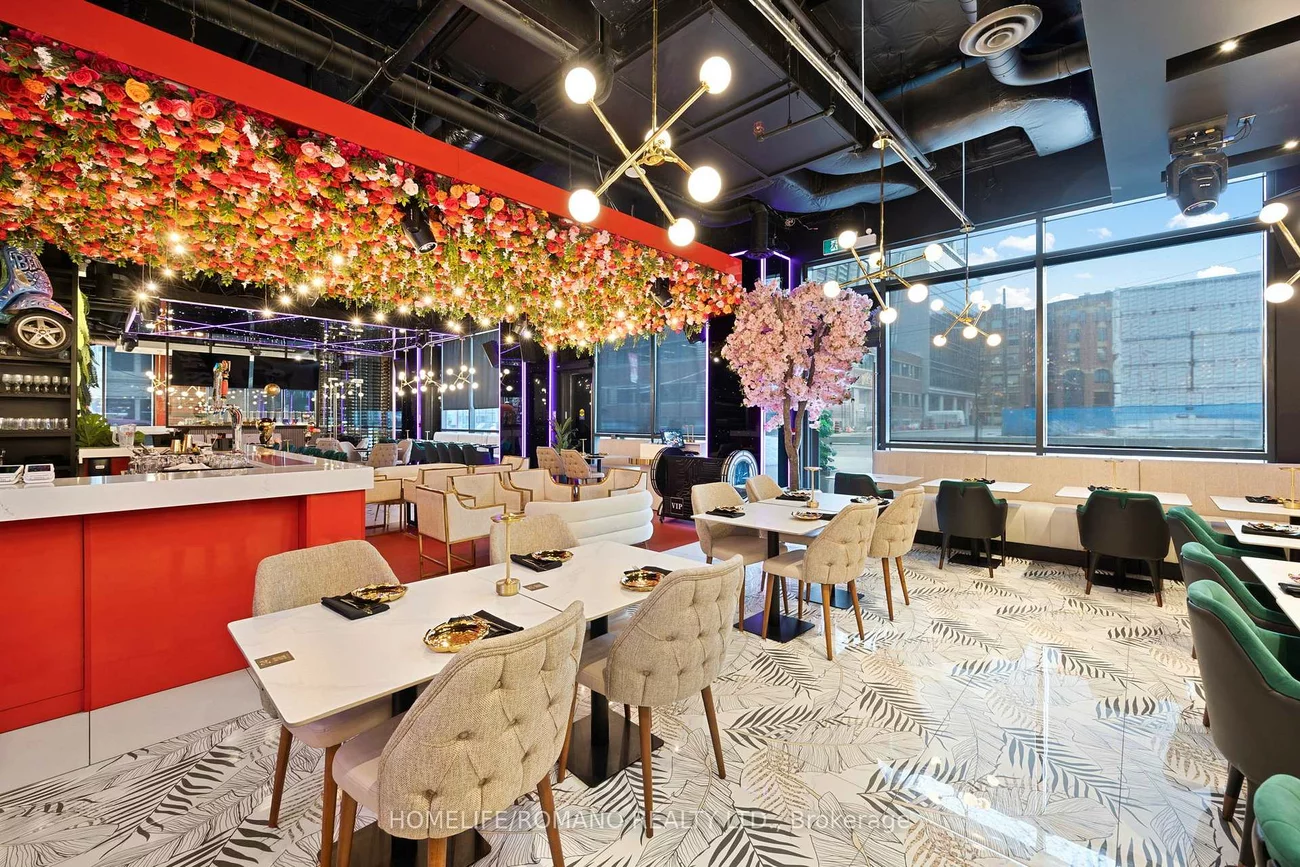 462, Adelaide, Moss Park, Toronto