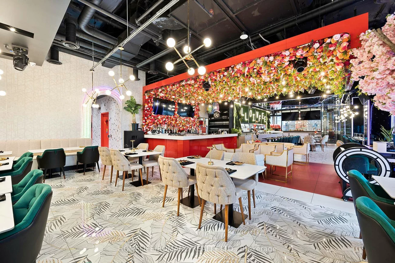 462, Adelaide, Moss Park, Toronto