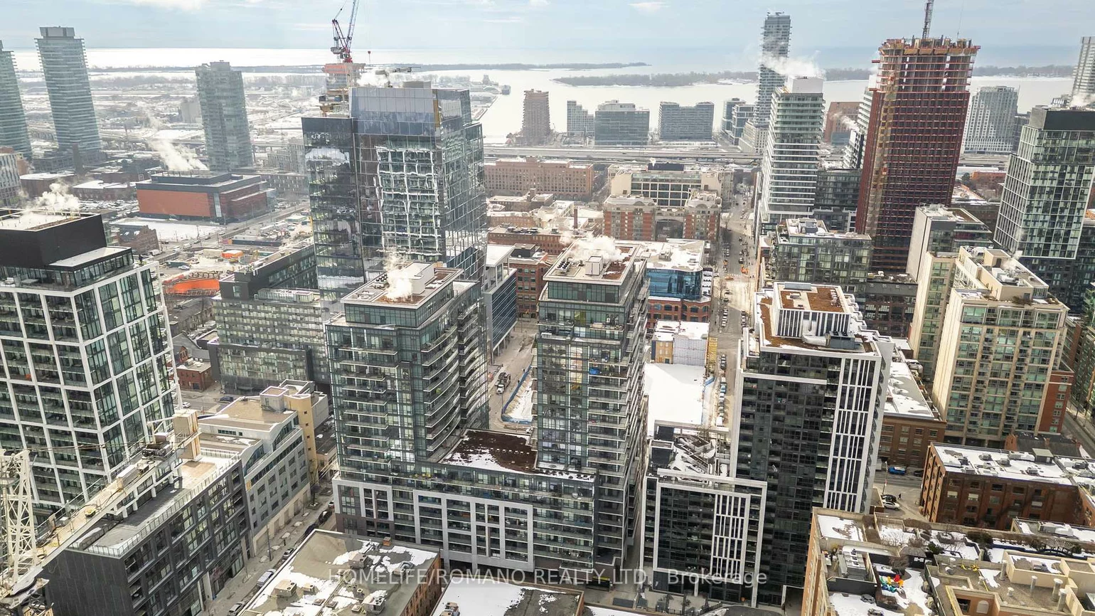 462, Adelaide, Moss Park, Toronto