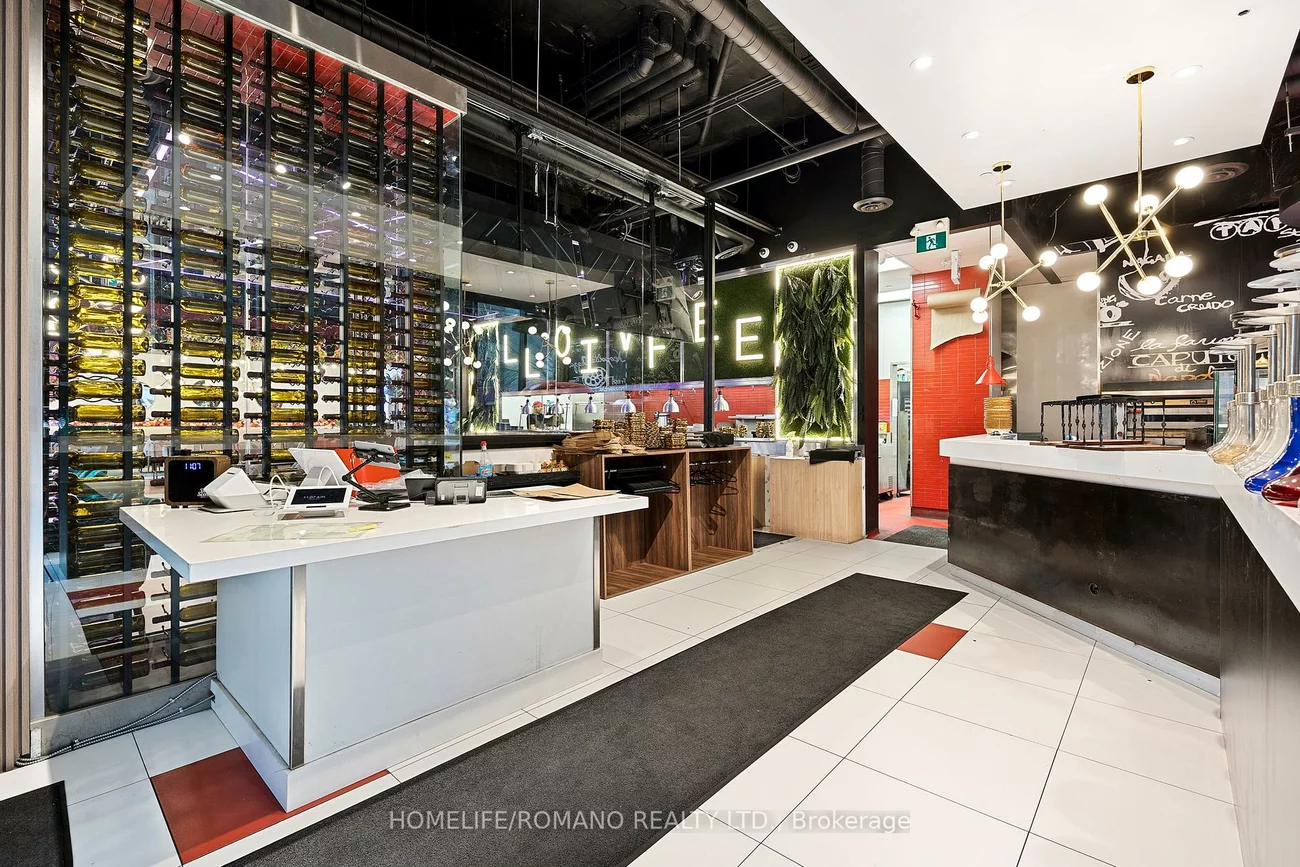 462, Adelaide, Moss Park, Toronto