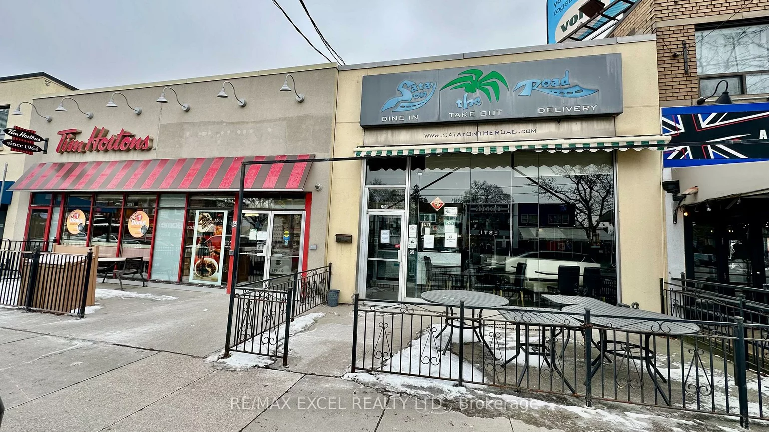 2003, Avenue, Bedford Park-Nortown, Toronto
