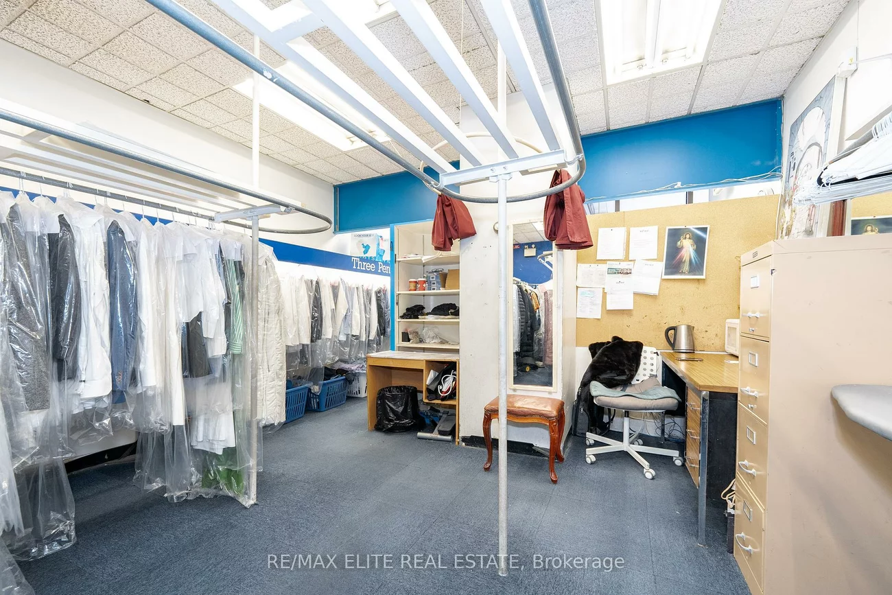 55, St Clair, Yonge-St. Clair, Toronto