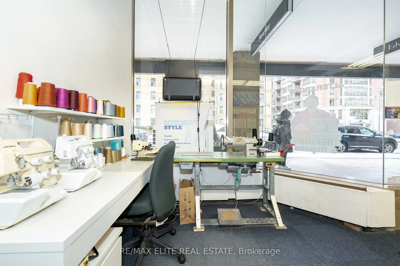 55, St Clair, Yonge-St. Clair, Toronto