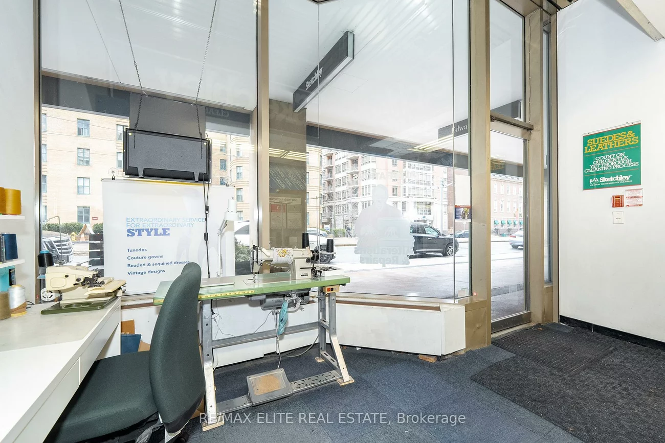55, St Clair, Yonge-St. Clair, Toronto