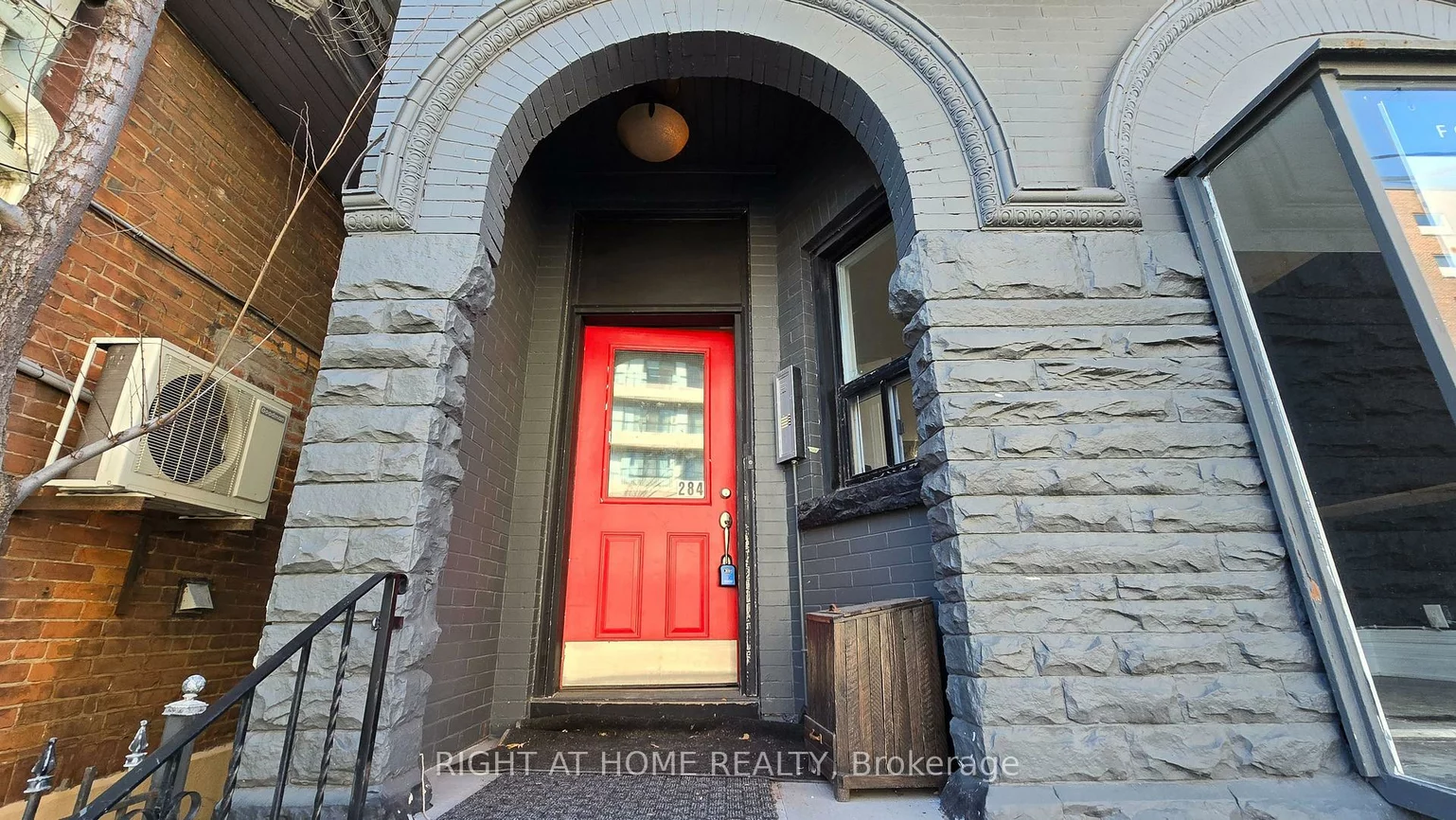 284, Avenue, Casa Loma, Toronto