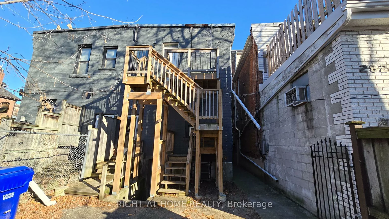 284, Avenue, Casa Loma, Toronto