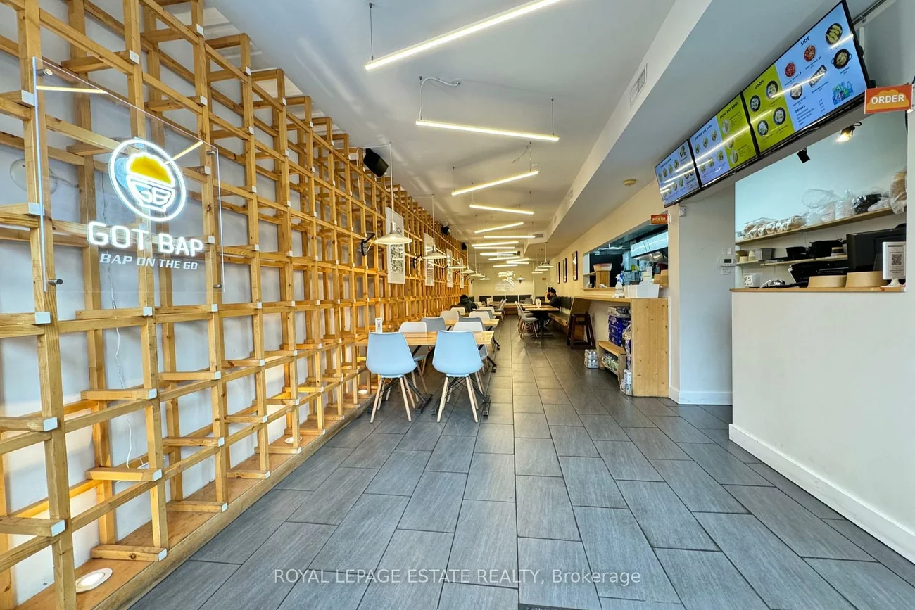 4895, Yonge, Willowdale East, Toronto