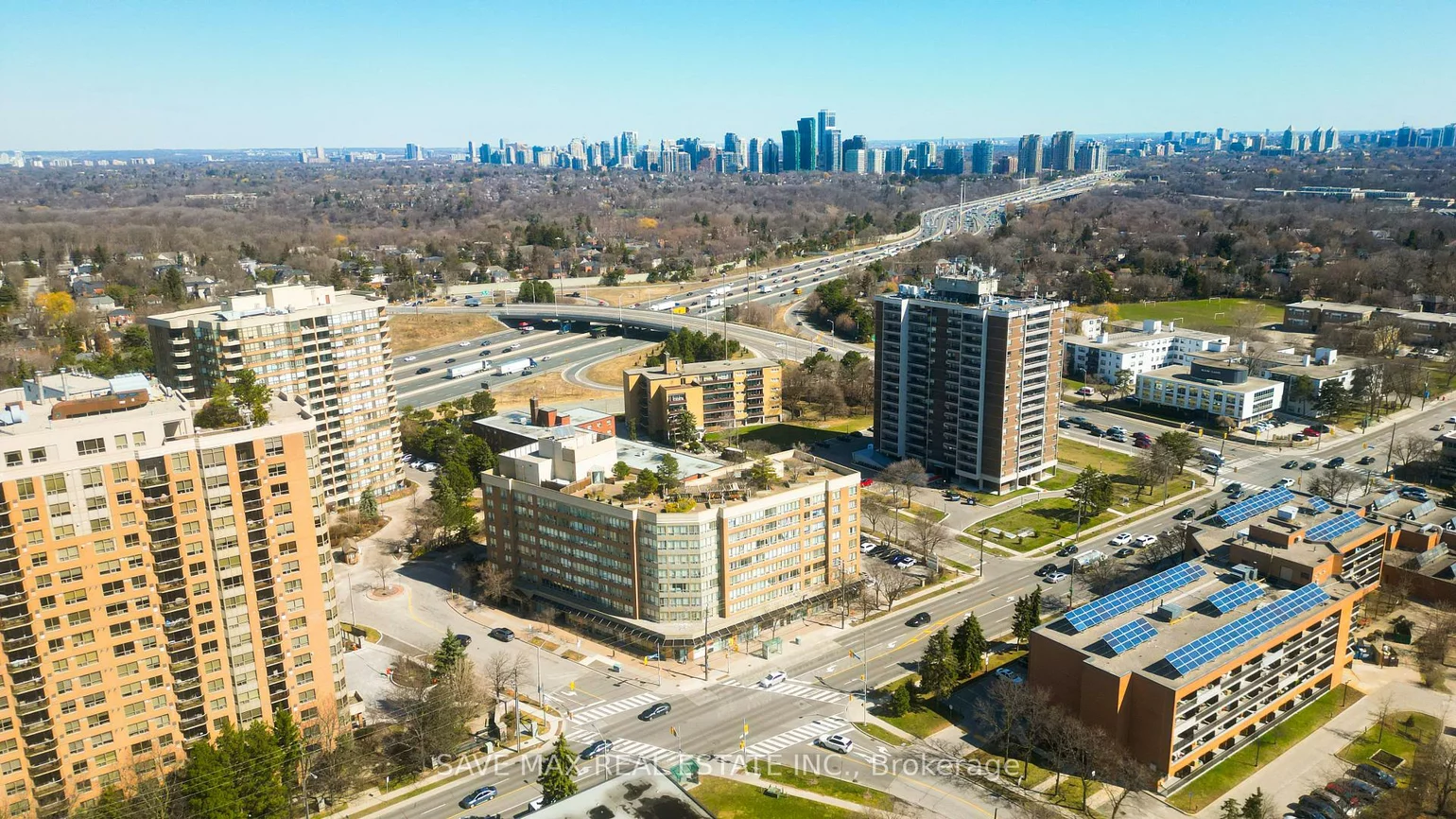 190, Wilson, Bedford Park-Nortown, Toronto