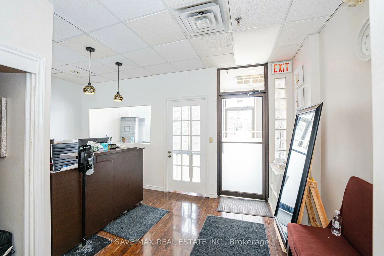 190, Wilson, Bedford Park-Nortown, Toronto